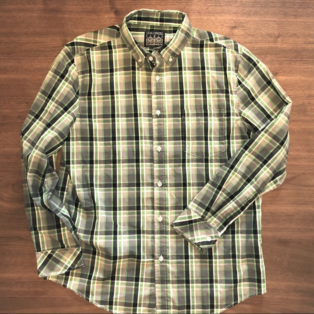 Straightfaded buttondown